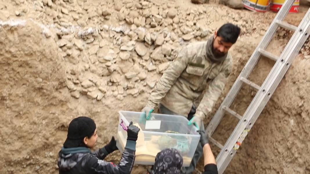 47'nci Tümülüs gün ışığına çıkarıldı! Bakan Ersoy: Geleceğe miras ile geçmişe ışık tutmaya devam edeceğiz 6